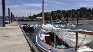 Marshall Sanderling Catboat sailing the Columbia River [upl. by Renell]