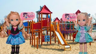 Elsa and Anna toddlers scavenger hunt on the beach [upl. by Rosalia247]