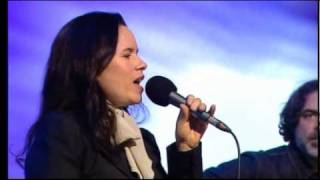 Motherland  Natalie Merchant [upl. by Goodhen]