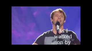 Youre beautiful live  James Blunt Lyrics [upl. by Kauppi]