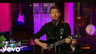 Josh Turner  I Serve A Savior Live from Gaither Studios [upl. by Sinnod827]