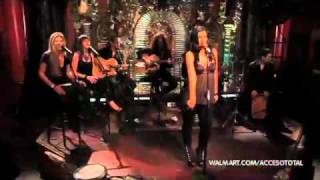 Nelly Furtado  Maneater  Acoustic LIVE  Walmart Soundcheck [upl. by Shakti]