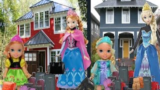 Anna and Elsa Toddlers Move To A New House Part 1 Elsya amp Annya are Moving House Packing Toys [upl. by Atteoj242]