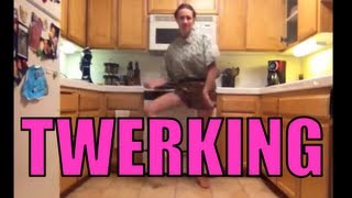 HOW TO TWERK Miranda Sings [upl. by Lewanna]