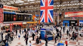 A Walk Through The London Victoria Station London England [upl. by Terag]