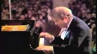 Emil Gilels  Rachmaninov  Prelude No 5 in G minor Op 23 [upl. by Vtehsta]