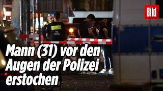 Tödliche Messerstecherei vor den Augen der Polizei  Berlin [upl. by Weissberg]