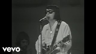 Roy Orbison  Crying Live From Australia 1972 [upl. by Kahle]